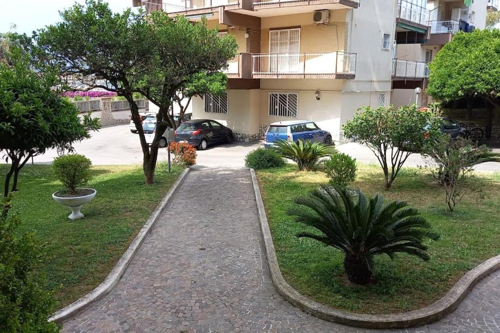 Domus Zagare - Wi-Fi Apartment Baia  Bagian luar foto