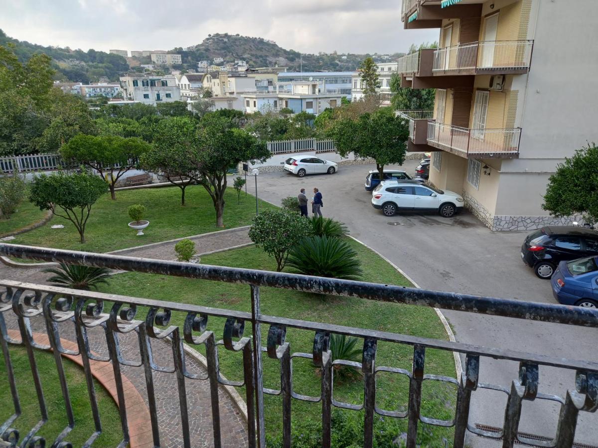 Domus Zagare - Wi-Fi Apartment Baia  Bagian luar foto