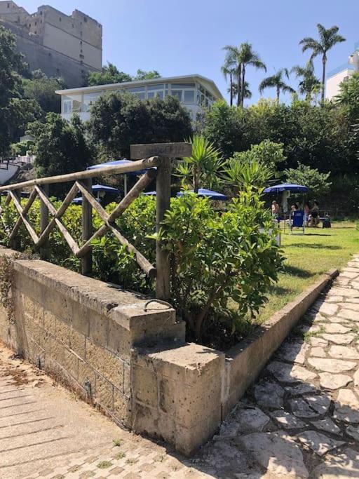 Domus Zagare - Wi-Fi Apartment Baia  Bagian luar foto