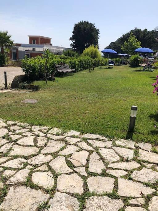 Domus Zagare - Wi-Fi Apartment Baia  Bagian luar foto