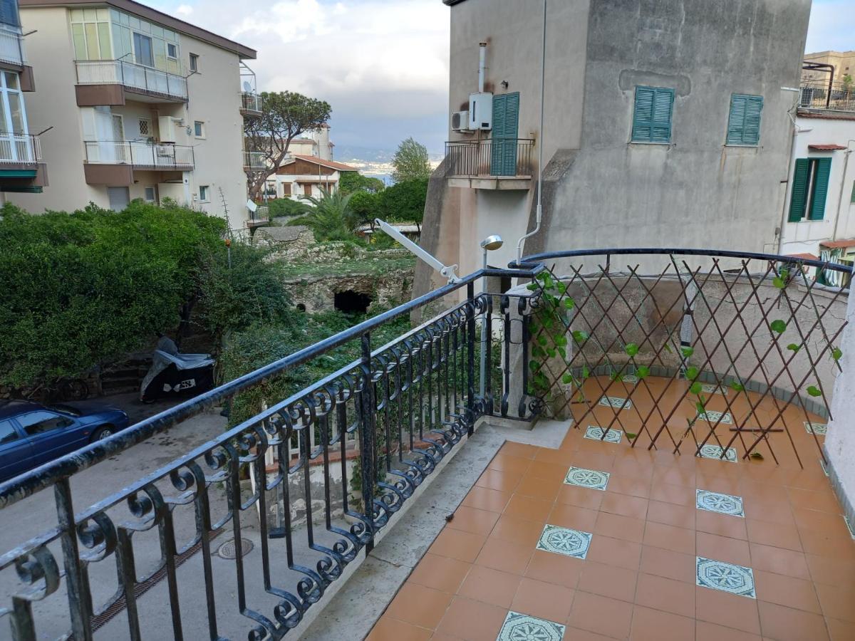 Domus Zagare - Wi-Fi Apartment Baia  Bagian luar foto